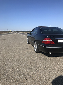 Lexus LS, 2004г, задний привод, автомат