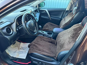 Toyota RAV4, 2017г, полный привод, вариатор