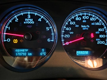 Chevrolet Tahoe, 2012г, полный привод, автомат