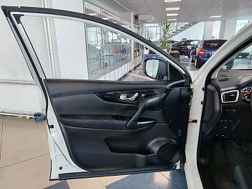 Nissan Qashqai, 2014г, полный привод, вариатор