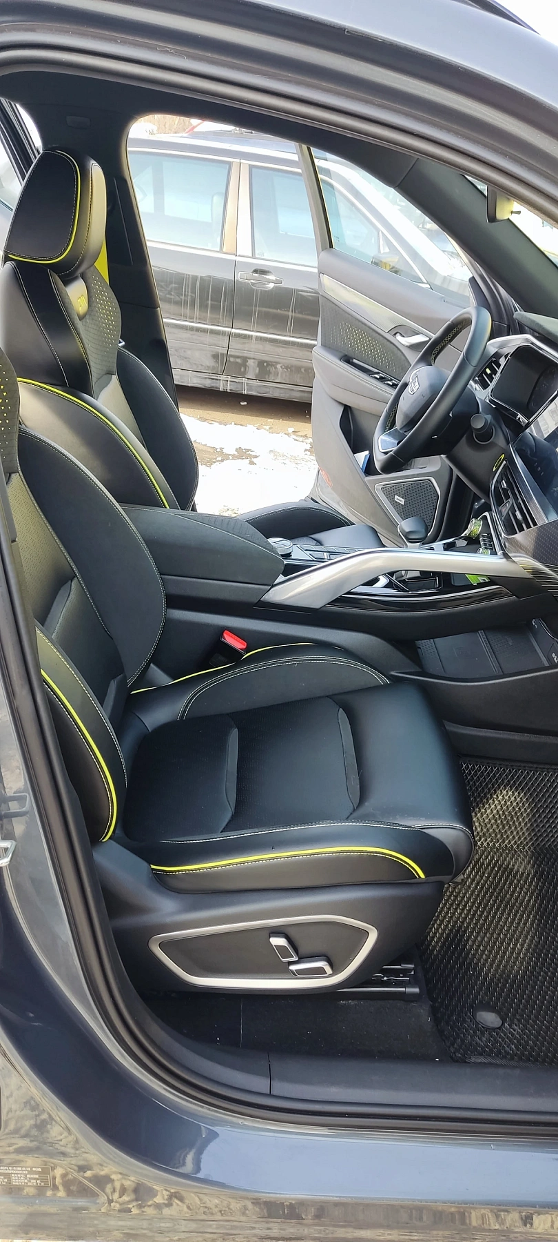 Geely Tugella, 2023г., полный привод, автомат