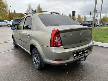 Renault Logan, 2010г, передний привод, механика