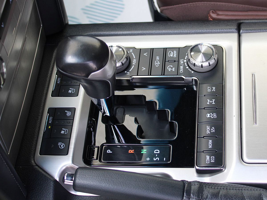 Toyota Land Cruiser, 2017г., полный привод, автомат