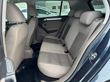 Volkswagen Golf, 2010г, передний привод, робот