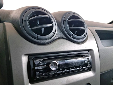 Renault Sandero, 2011г, передний привод, механика