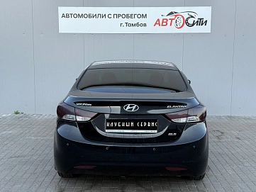Hyundai Elantra, 2013г, передний привод, автомат