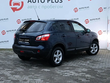 Nissan Qashqai, 2011г, передний привод, вариатор