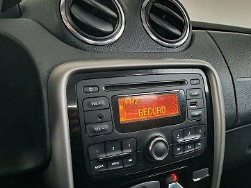 Renault Duster, 2014г, передний привод, автомат
