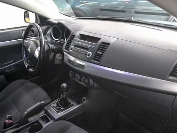 Mitsubishi Lancer, 2010г, передний привод, механика