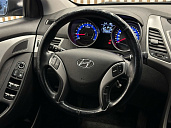 Hyundai Elantra, 2015г., передний привод, автомат
