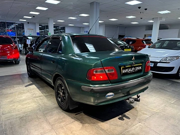 Mitsubishi Carisma, 1998г, передний привод, механика
