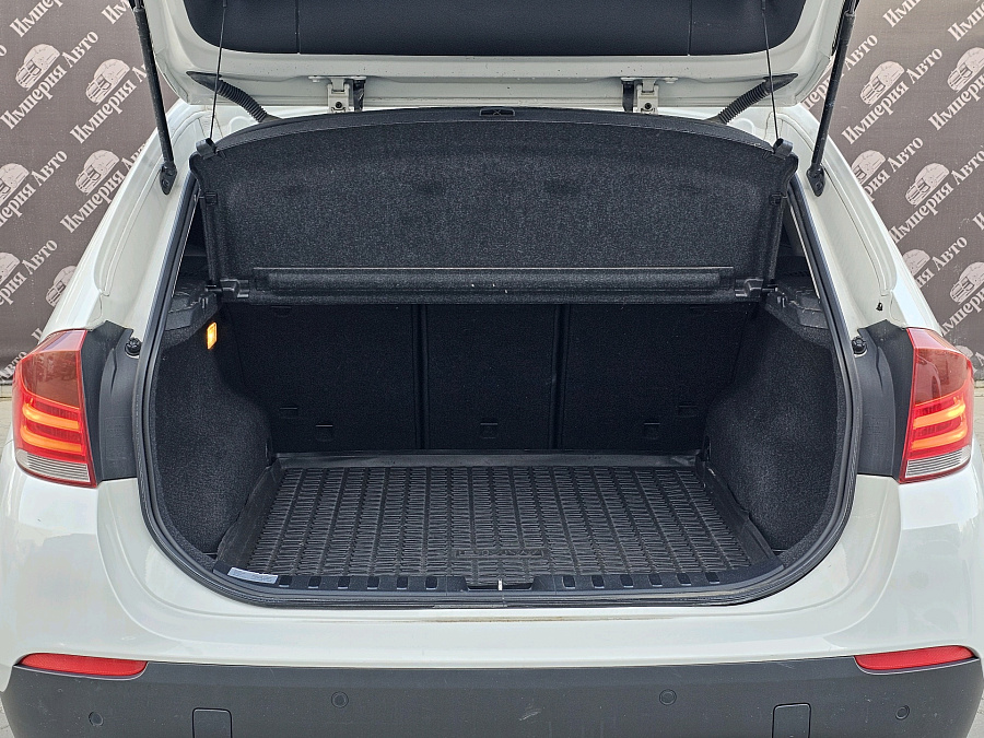 BMW X1, 2010г., полный привод, автомат