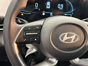 Hyundai Elantra, 2024г, передний привод, вариатор