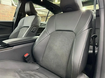 Toyota Camry, 2024г, передний привод, вариатор