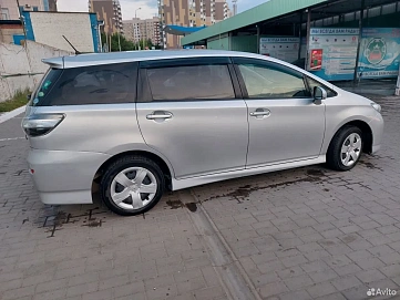 Toyota Wish, 2014г, полный привод, вариатор