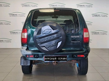 Chevrolet Niva, 2004г, передний привод, механика