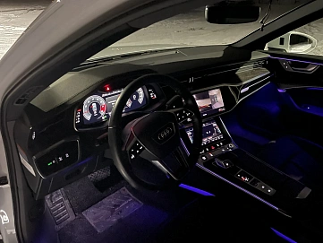 Audi A6, 2020г, полный привод, робот