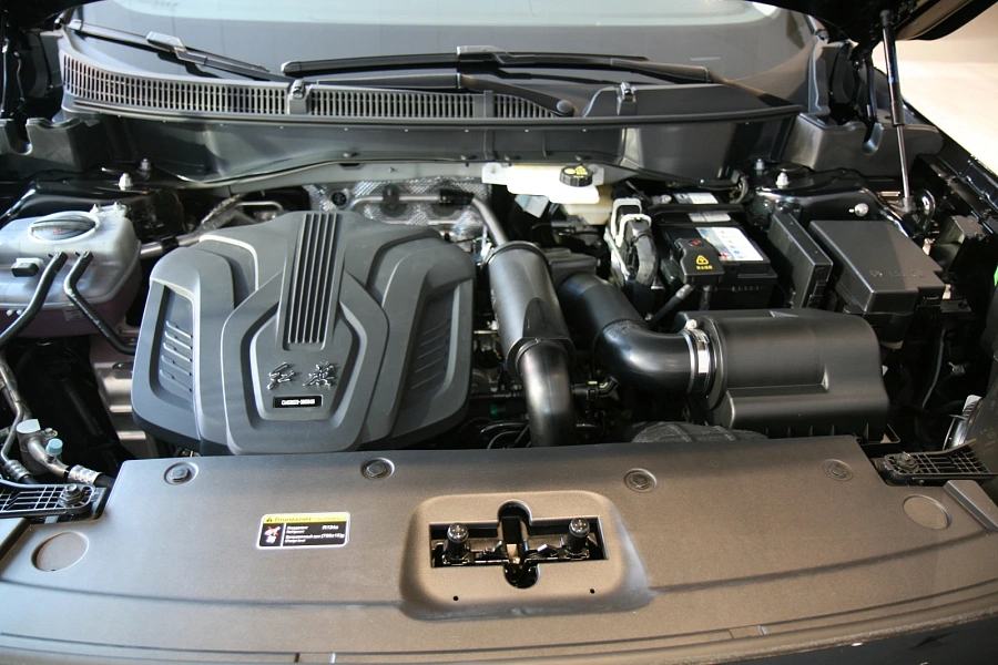 Hongqi HS3, 2025г., передний привод, робот