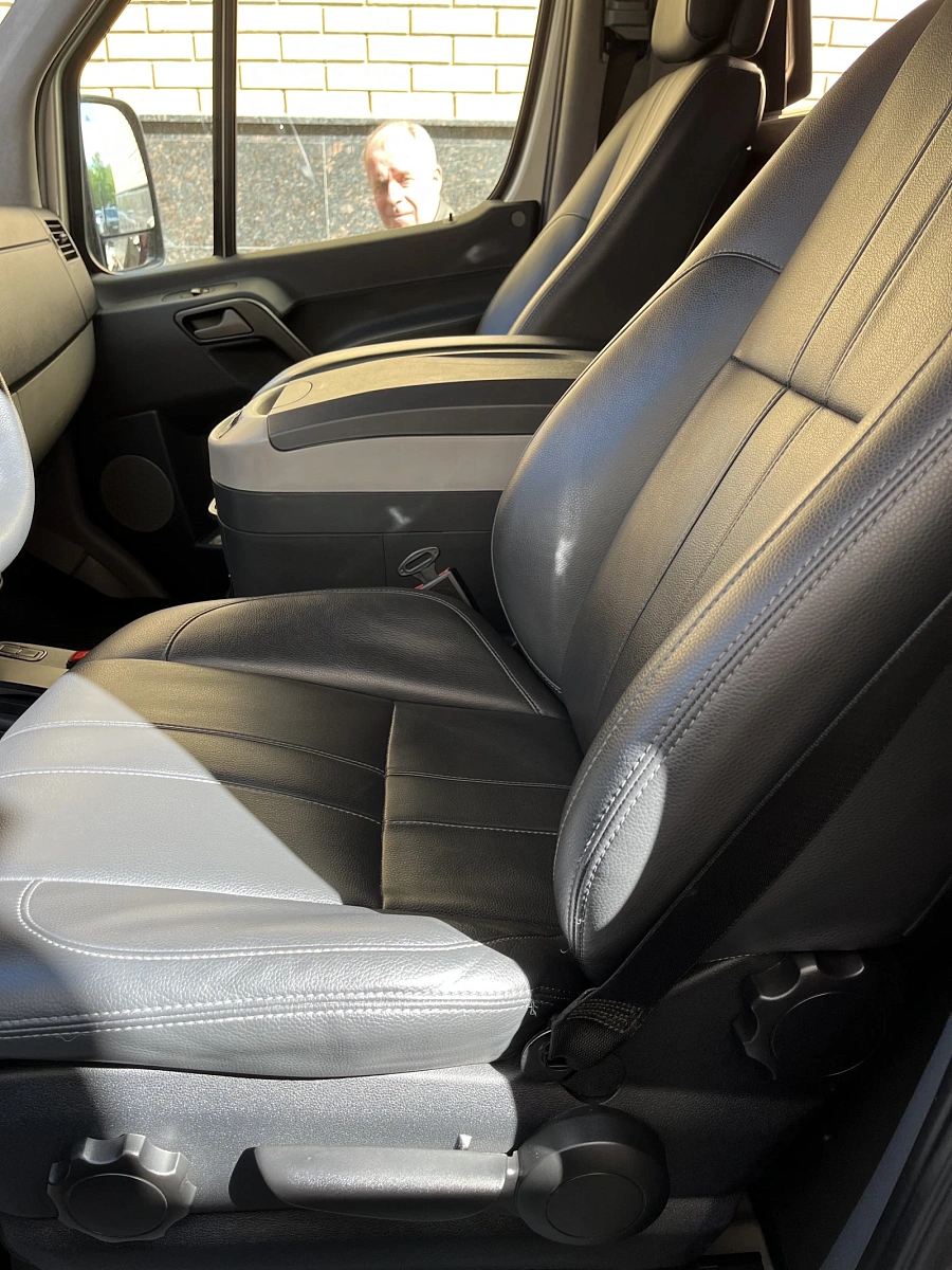 Mercedes-Benz R-Класс, 2015г., задний привод, автомат