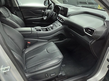 Hyundai Santa Fe, 2023г, полный привод, автомат
