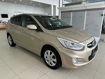 Hyundai Solaris, 2014г, передний привод, автомат
