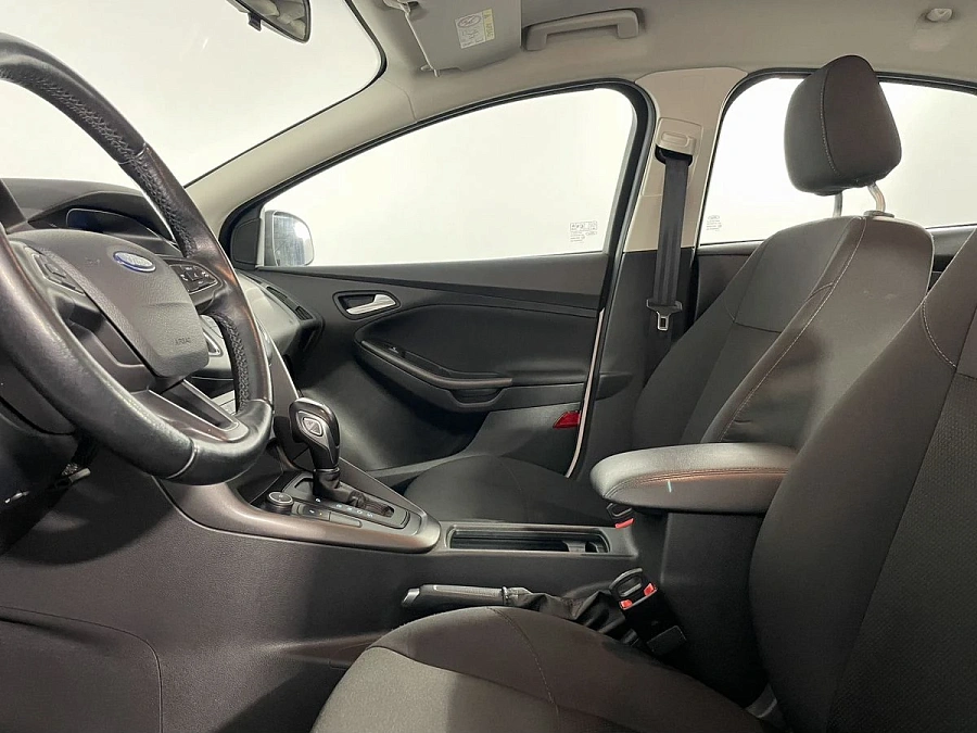 Ford Focus, 2018г., передний привод, робот