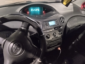 Toyota Yaris, 2004г, передний привод, механика