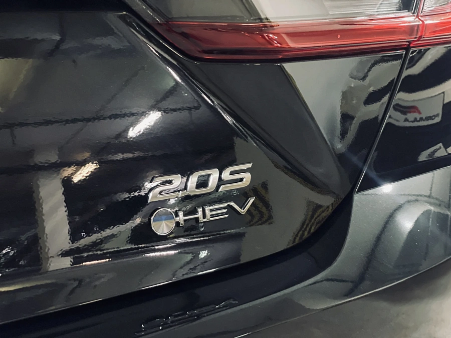 Toyota Camry, 2025г., передний привод, вариатор