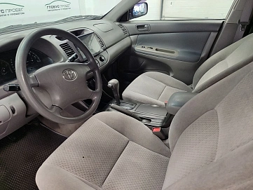 Toyota Camry, 2001г., передний привод, автомат