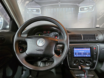 Volkswagen Passat, 2005г, передний привод, автомат