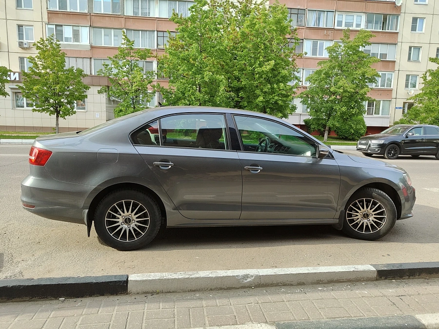 Volkswagen Jetta, 2015г., передний привод, автомат