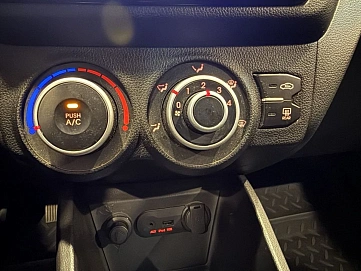 Kia Rio, 2012г, передний привод, автомат