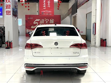 Volkswagen Bora, 2022г, передний привод, робот