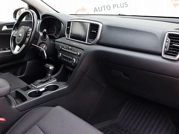 Kia Sportage, 2021г, передний привод, автомат
