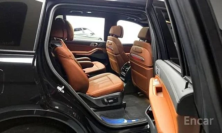 BMW X7, 2024г, полный привод, автомат
