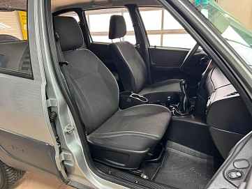 Chevrolet Niva, 2015г, полный привод, механика