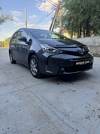 Toyota Prius Alpha, 2016г, передний привод, автомат