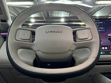 LYNK_&_CO , 2025г., полный привод, автомат