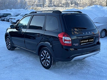 Lada (ВАЗ) , 2022г., передний привод, механика