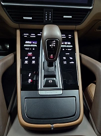 Porsche Cayenne, 2022г, полный привод, автомат
