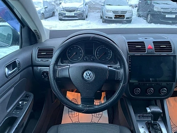 Volkswagen Jetta, 2006г, передний привод, автомат