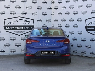 Hyundai Elantra, 2019г, передний привод, автомат