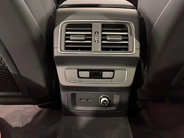 Audi Q5, 2025г, полный привод, робот
