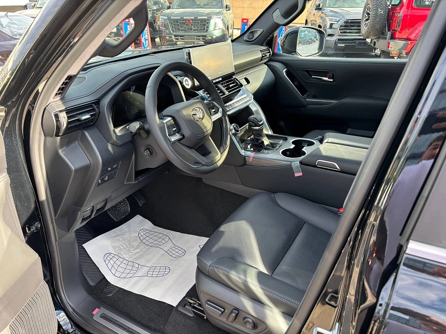 Toyota Land Cruiser, 2026г., полный привод, автомат