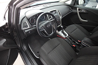 Opel Astra, 2012г., передний привод, автомат