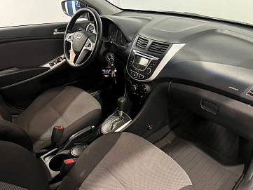Hyundai Solaris, 2012г, передний привод, автомат