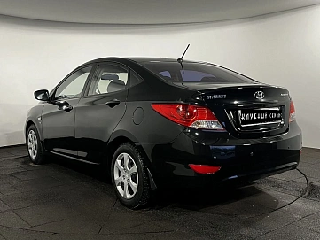 Hyundai Solaris, 2011г, передний привод, автомат