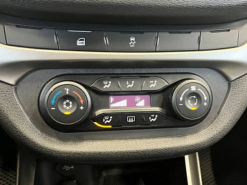 Lada (ВАЗ) , 2021г., передний привод, механика