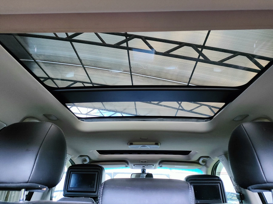 Nissan Pathfinder, 2015г., полный привод, вариатор