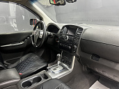 Nissan Pathfinder, 2011г., полный привод, автомат